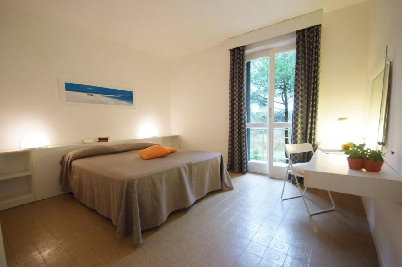 Residence Golfo Della Lacona Eksteriør bilde